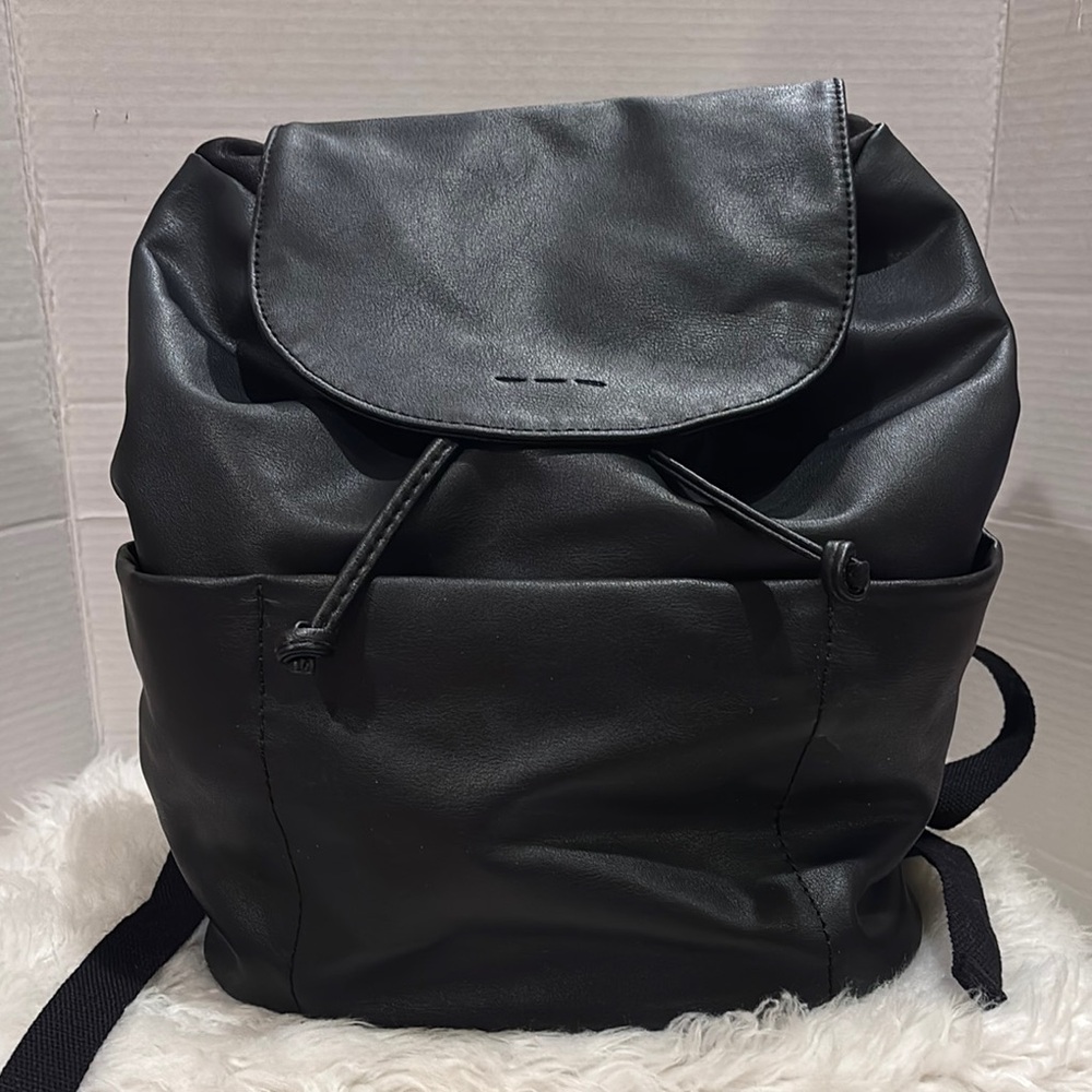 Universal Thread Xl Backpack Euc - image 1